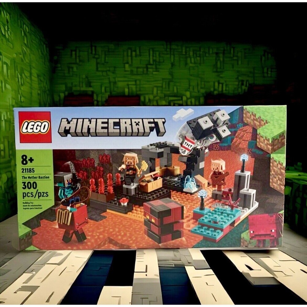 Minecraft: The Nether Bastion - 300 Pieces (LEGO, #21185) NEW